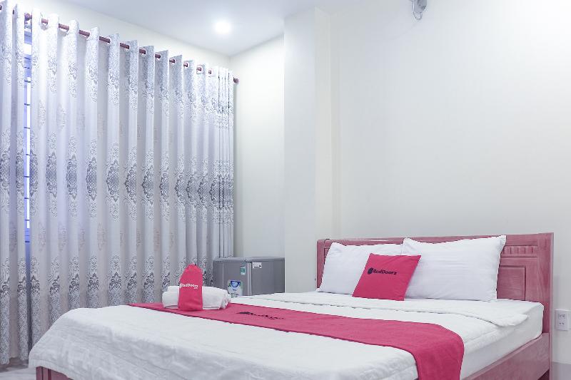 Reddoorz Plus @ Dong Den Street Hotell Ho Chi Minh-byen Eksteriør bilde