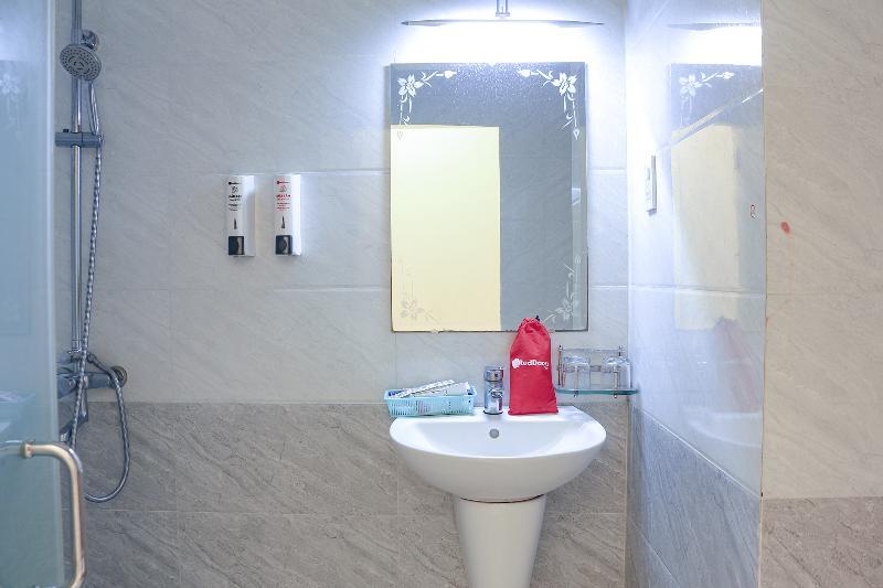 Reddoorz Plus @ Dong Den Street Hotell Ho Chi Minh-byen Eksteriør bilde