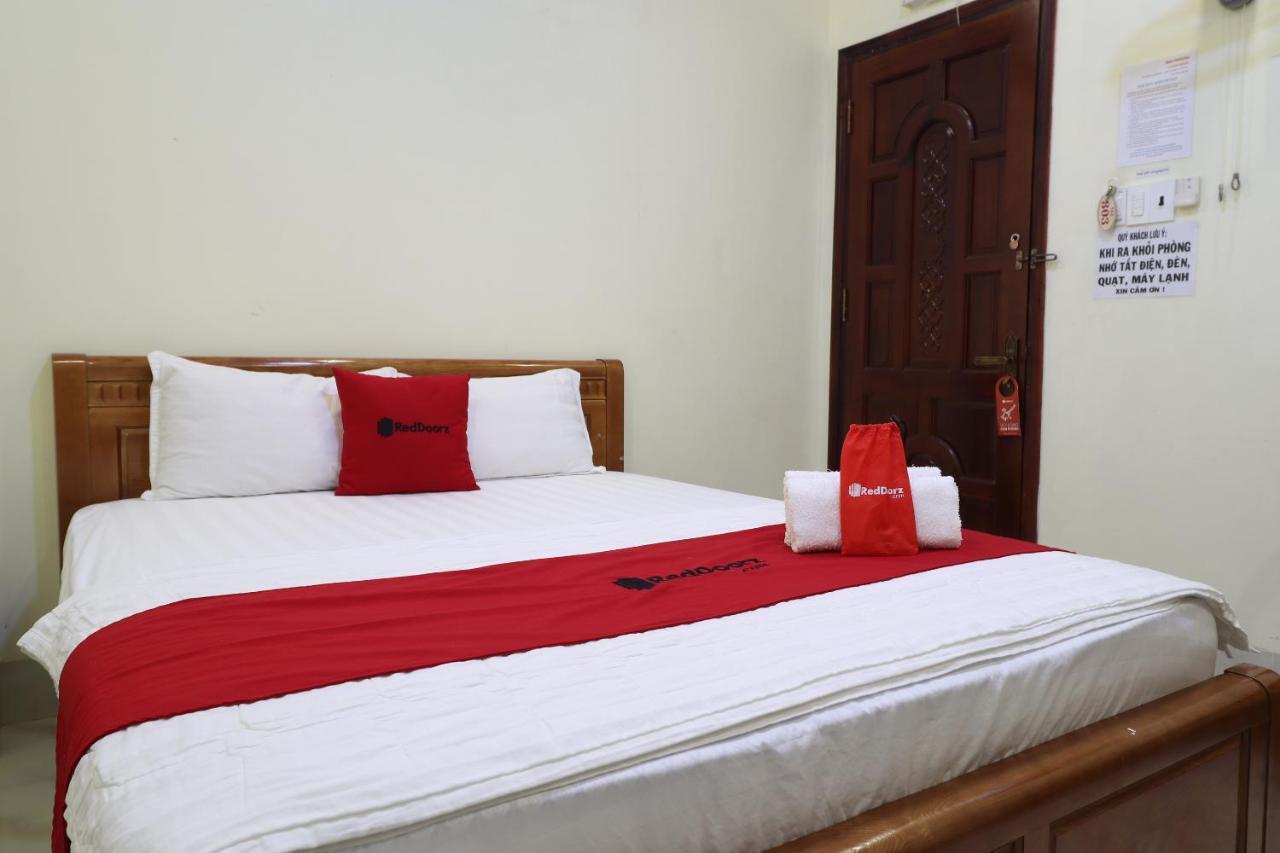 Reddoorz Plus @ Dong Den Street Hotell Ho Chi Minh-byen Eksteriør bilde