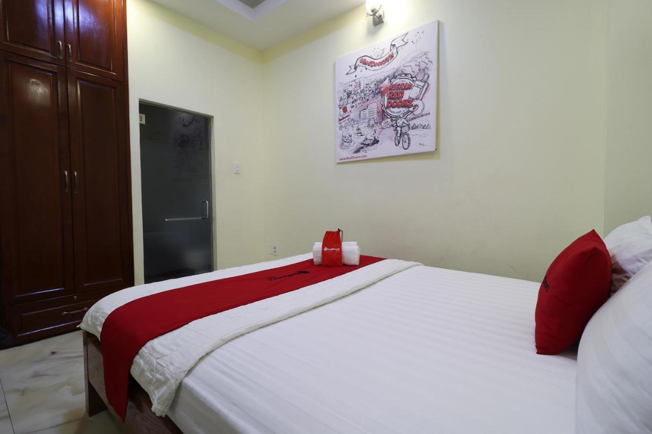 Reddoorz Plus @ Dong Den Street Hotell Ho Chi Minh-byen Eksteriør bilde