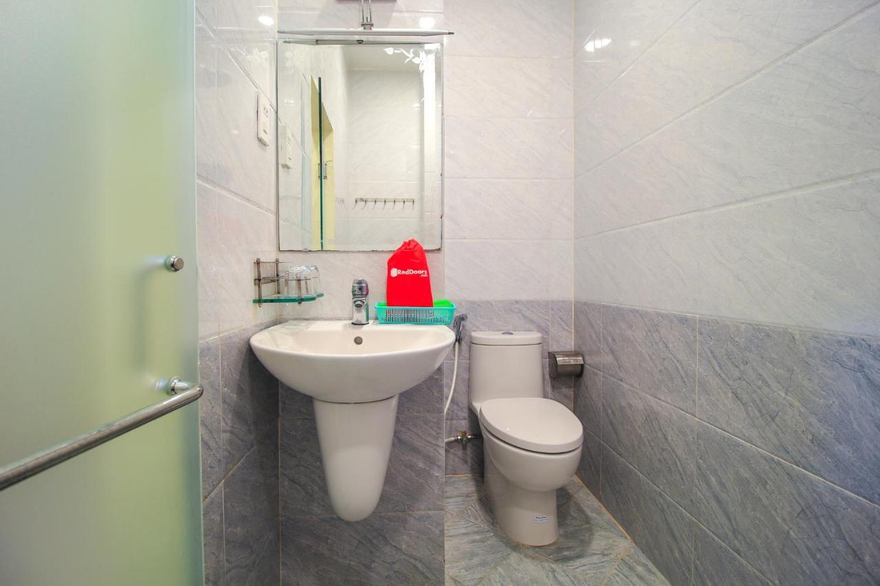Reddoorz Plus @ Dong Den Street Hotell Ho Chi Minh-byen Eksteriør bilde