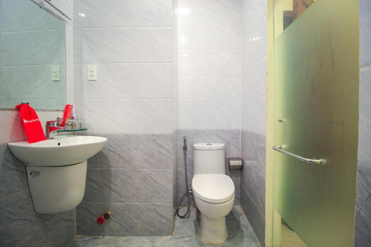 Reddoorz Plus @ Dong Den Street Hotell Ho Chi Minh-byen Eksteriør bilde